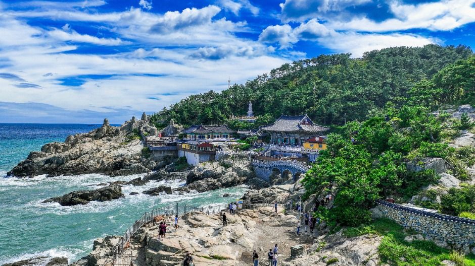 Haedong Yonggungsa Temple beside the sea