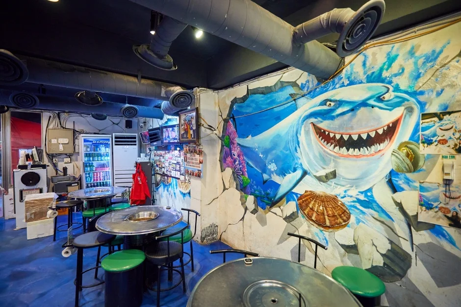 Seafood tray served at Sarangbang