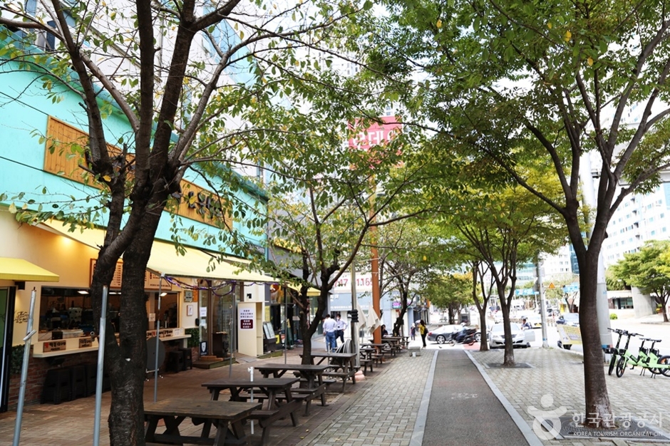Storefronts on Haeundae Rodeo Street