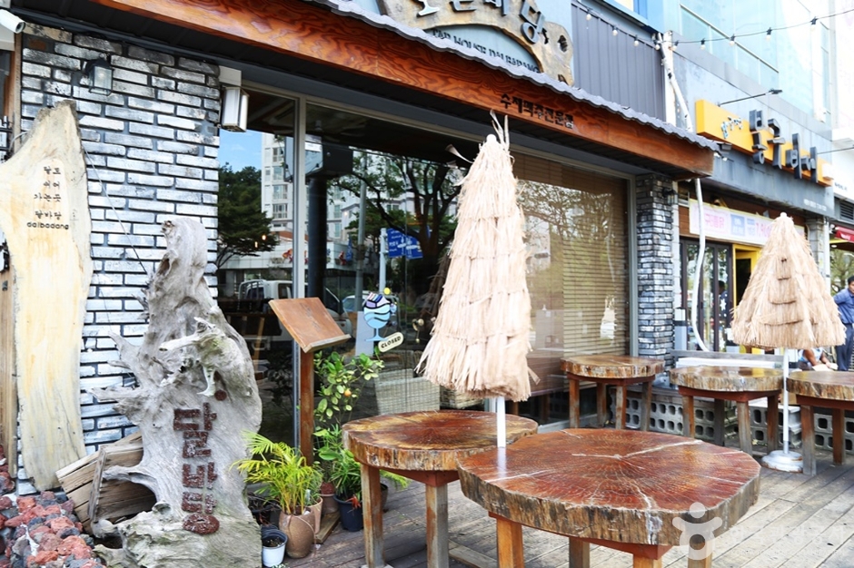 Shops along Haeundae Rodeo Street